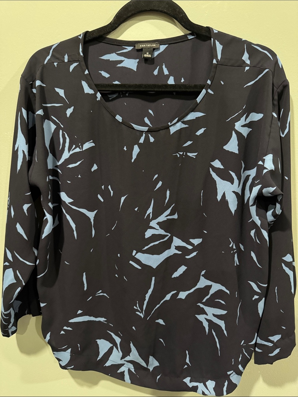 Ann Taylor Navy Top with Light Blue Abstract Print